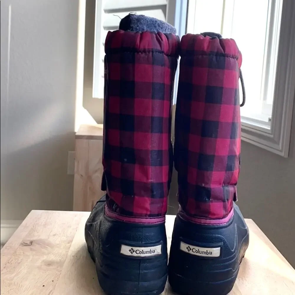 Columbia powder bug pink black snow boot size 5 youth plaid print waterproof
